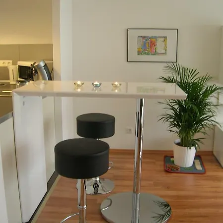 Wohnen- Aufzeit 1 Apartment Wiesbaden
